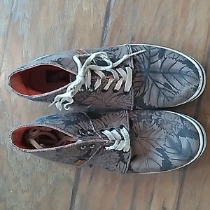 Vans Off The Wall Women's Hi-Top Sneakers US size 8.5 Brown Leaves Skate Shoes